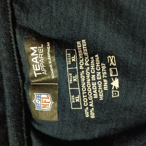 Official NFL Seattle Seahawk women's long sleeve shirt  with v neck extra large - Picture 3 of 8